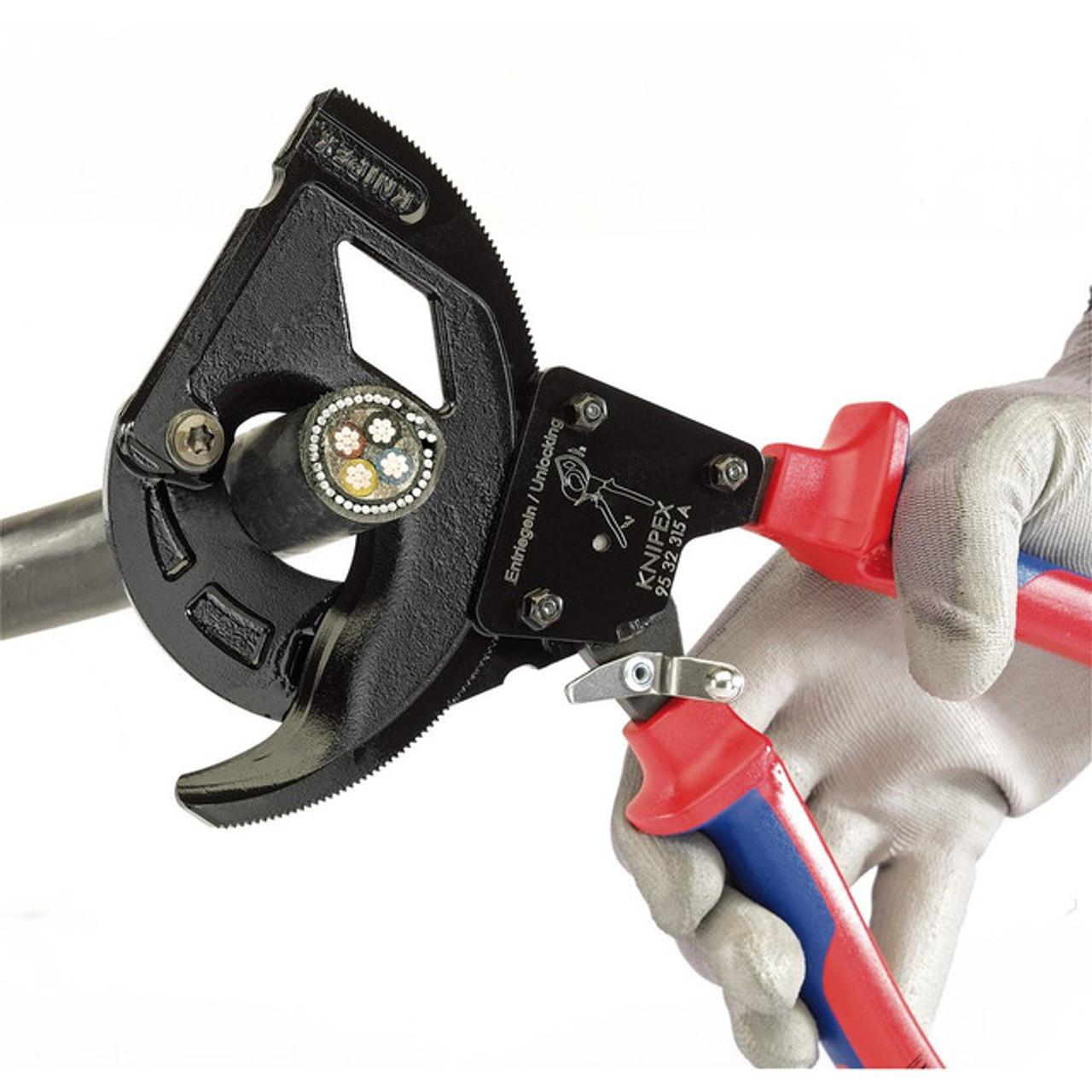 KNIPEX 95 32 060 - Cable Cutter (ratchet action) with telescopic handles 650 - 860 mm